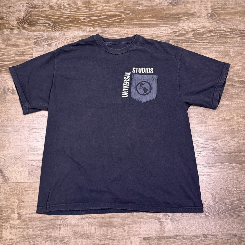 Universal Studios Mens Employee Pocket T-Shirt XL Black Globe Graphic